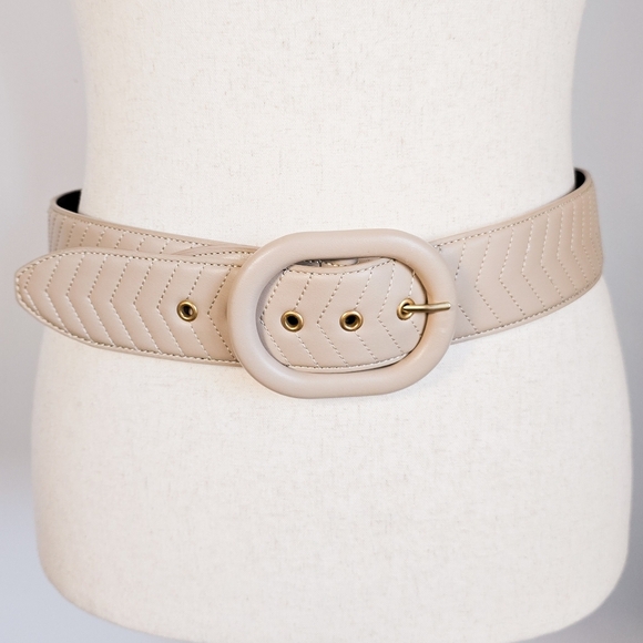 Rebecca Minkoff, New, Matte Taupe Quilted Leather Wide Statement Belt Size XL - Picture 1 of 10